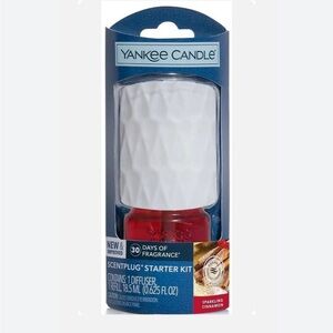 Yankee Candle ScentPlug Starter Kit in the Sparkling Cinnamon NIB